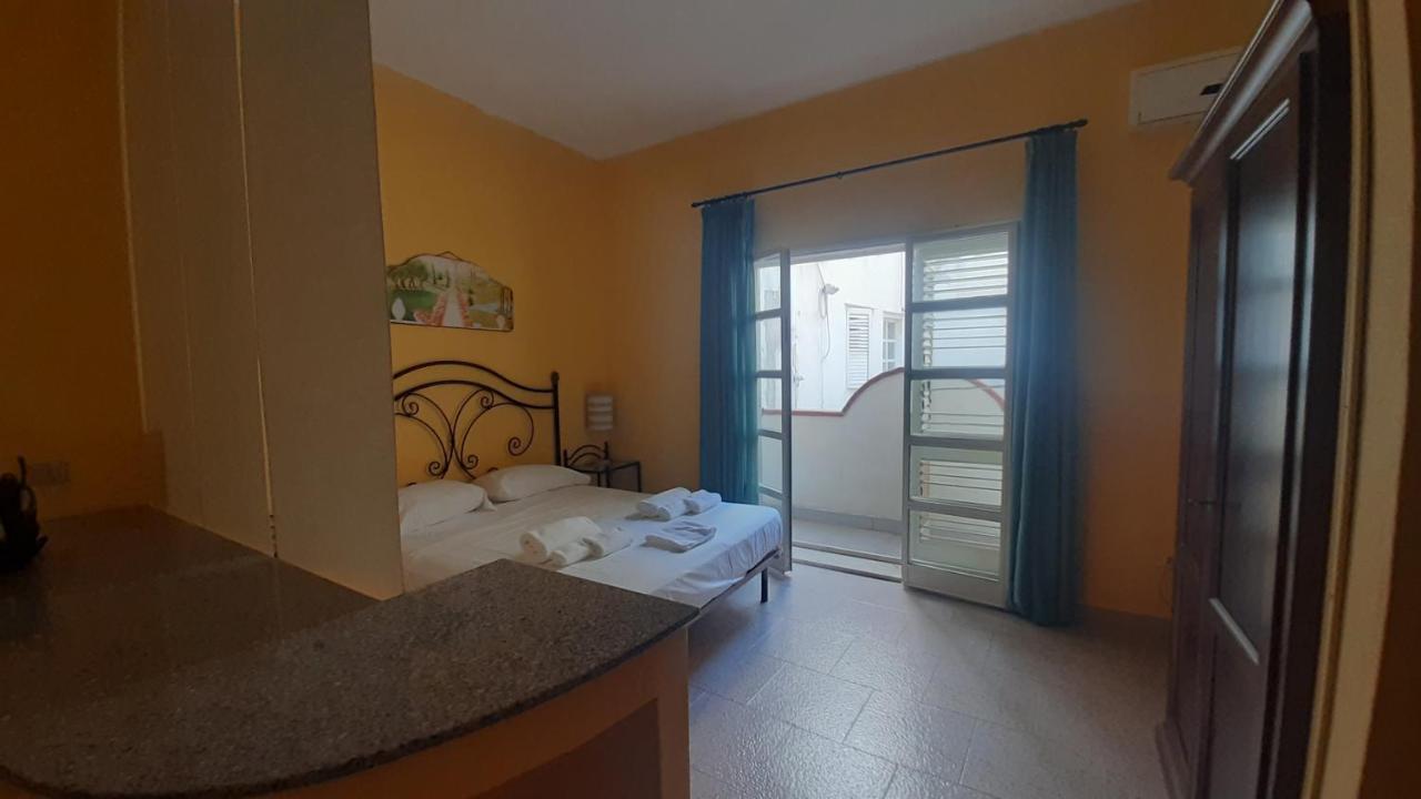 Il Mare Di Ortigia Aparthotel Syrakusa Rum bild