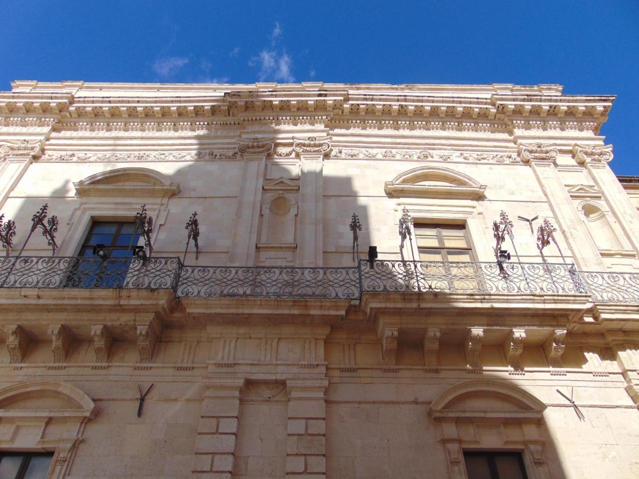 Il Mare Di Ortigia Aparthotel Syrakusa Exteriör bild